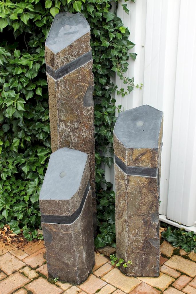 Steinsaulen Aus Granit Basalt Und Marmor